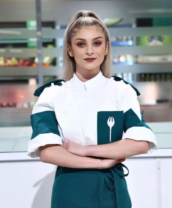 elena-matei-survivor-4