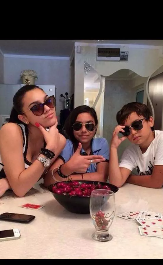 cine-este-cati-simionescu-sotia-lui-adrian-minune-1