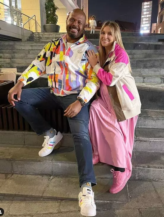 andreea-ibacka-la-un-pas-sa-nasca-prematur-3