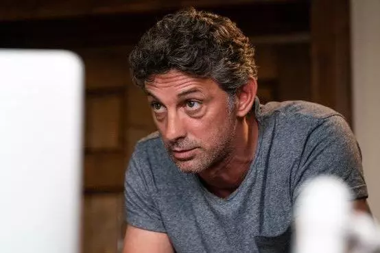 trecerea-de-la-profu-la-videochat-ce-spune-andi-vasluianu-despre-noul-serial-de-la-pro-tv-in-care-este_1_size24