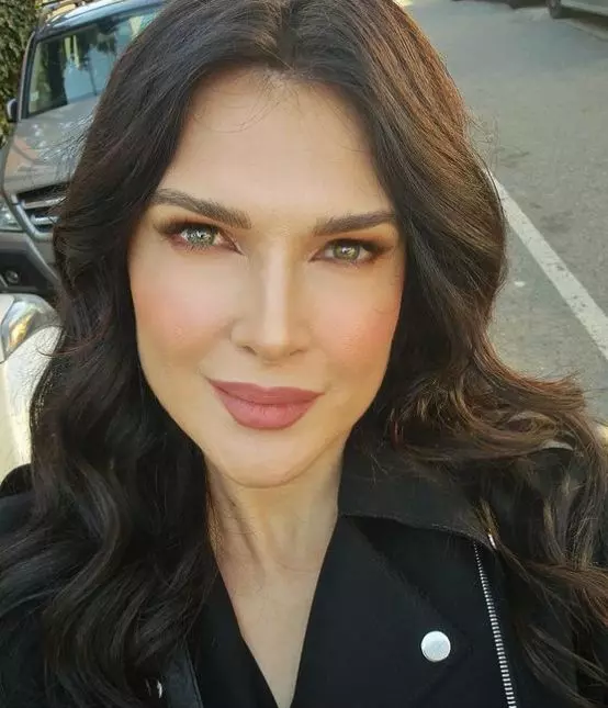 monica barladeanu 9