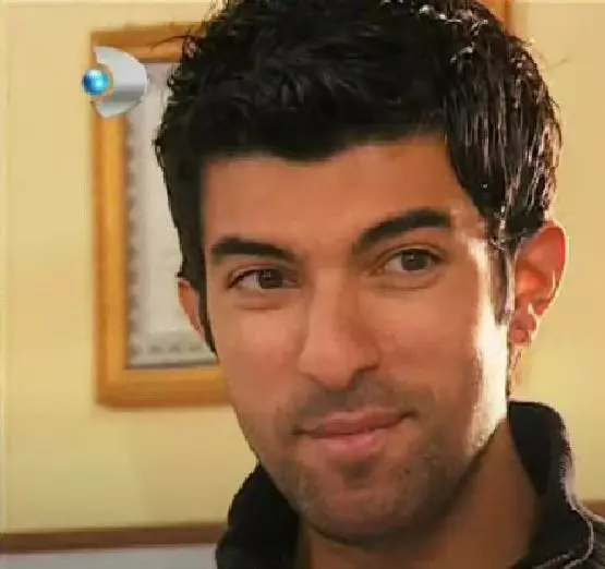 Engin-Akyurek-din-„Fiica-ambasadorului-1