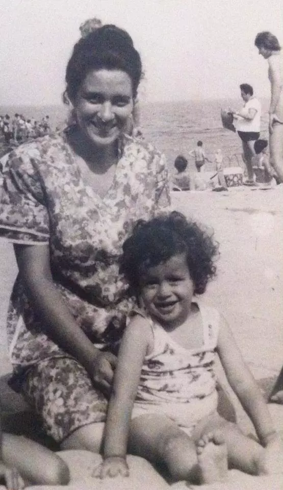 Mihai Gâdea și mama lui (2)