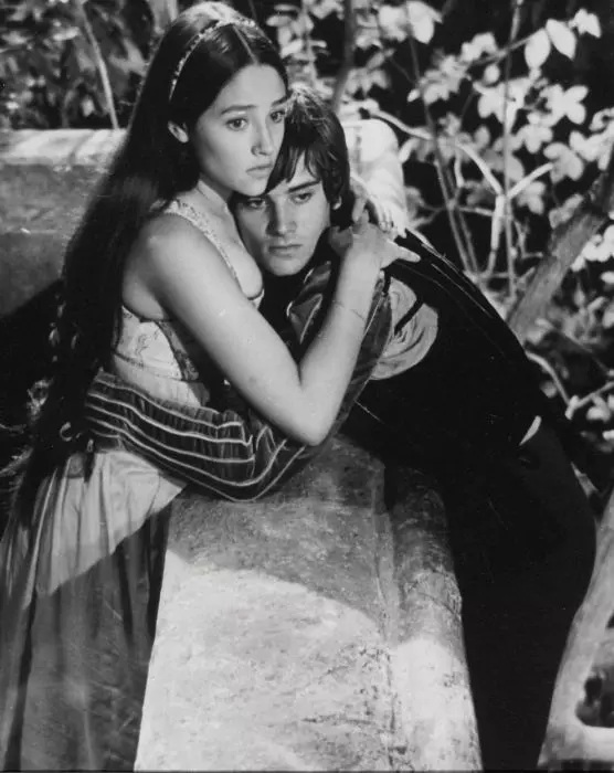Olivia Hussey și Leonard Whiting în Romeo și Julieta
