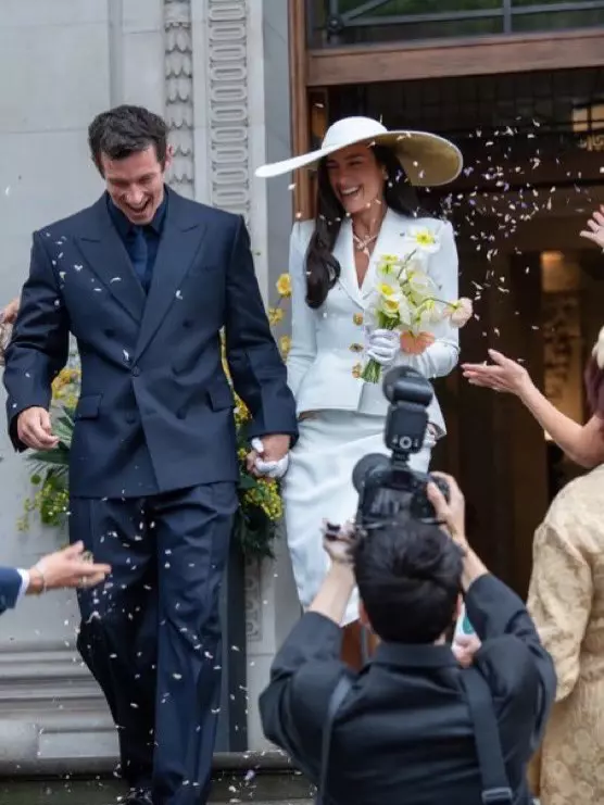 dua-lipa-nunta-callum-turner-costum-schiaparelli (8)