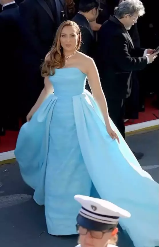 iulia-vantur-cannes-2026 (7)