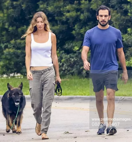 *PREMIUM-EXCLUSIVE* Gisele Bundchen and Joaquim Valente enjoy a walk with their dogs and deny separation rumors!*AVAILABLE FOR BROADCAST ONLY**
