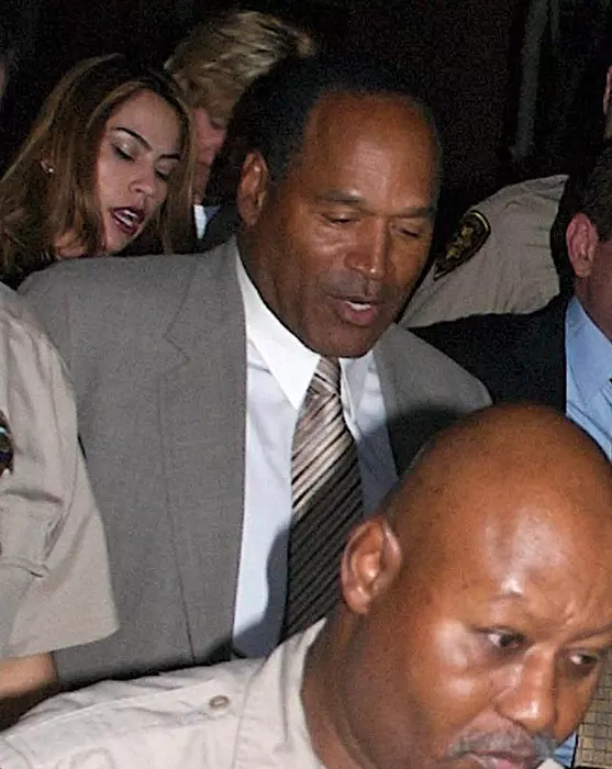 *EXCLUSIVE* OJ Simpson Leaves Vegas Courthouse