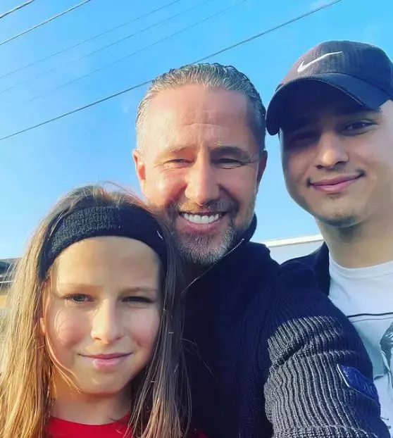 Laurentiu-reghecampf-fetita-5