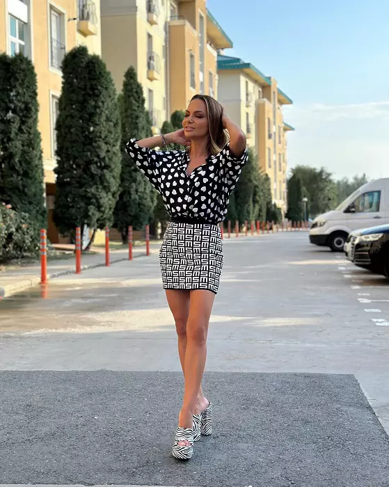 andreea-antonescu-90