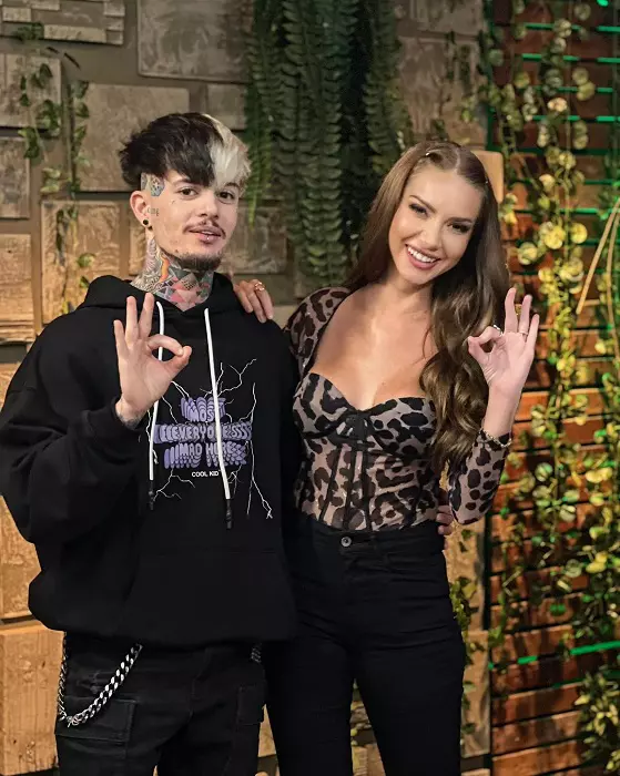 Otilia Bilionera și Zanni