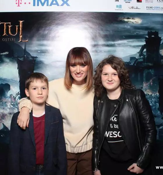 Carmen Negoita si copiii