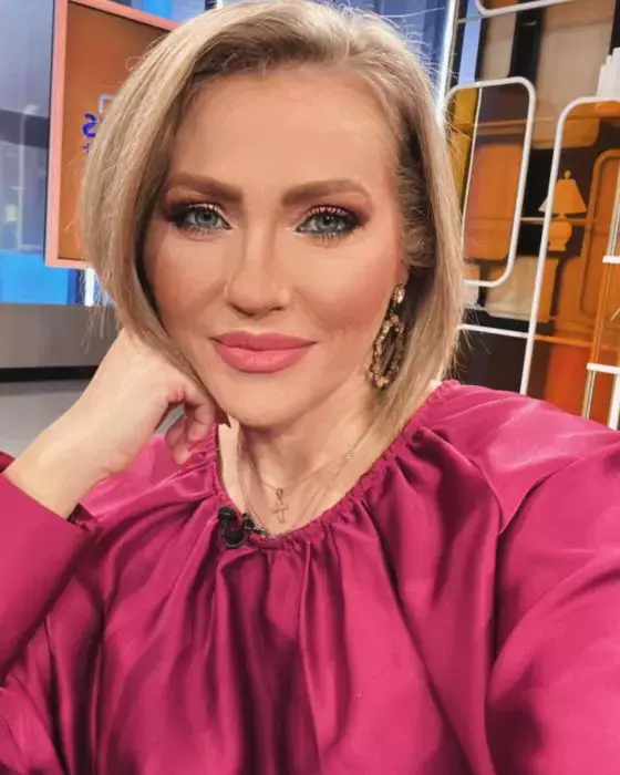 mirela-vaida-bluza-roz