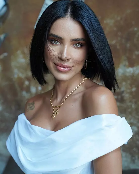 adelina7