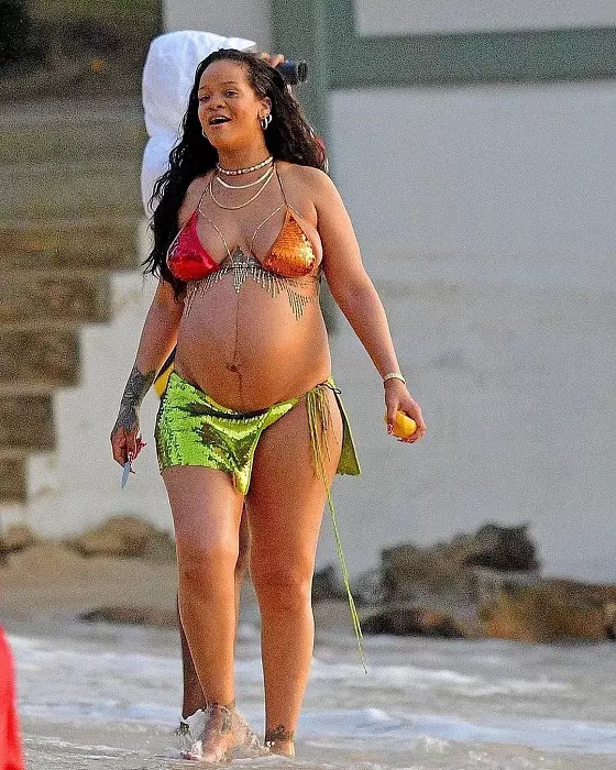 Ce pofte are Rihanna în sarcină. Artista a găsit o combinație bizară de alimente pe care o adoră