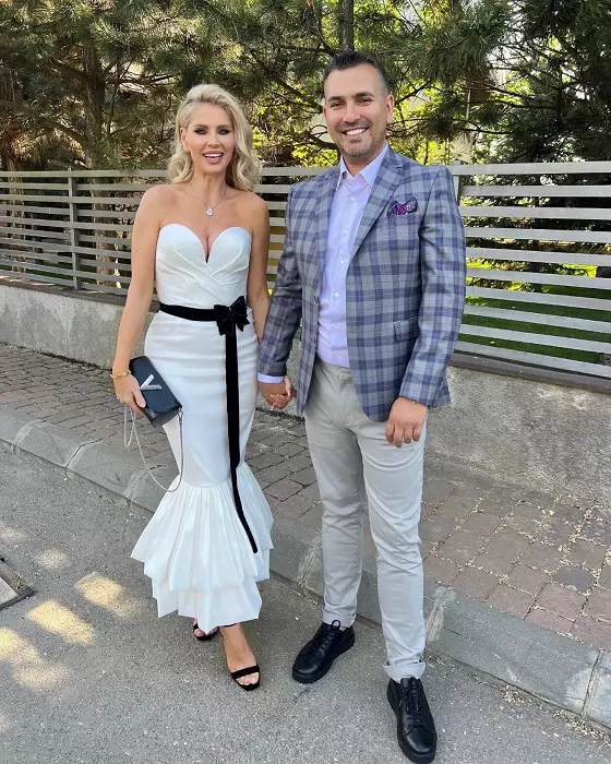 Andreea Bănică a primit un bolid de lux de la soțul său, de Ziua Copilului