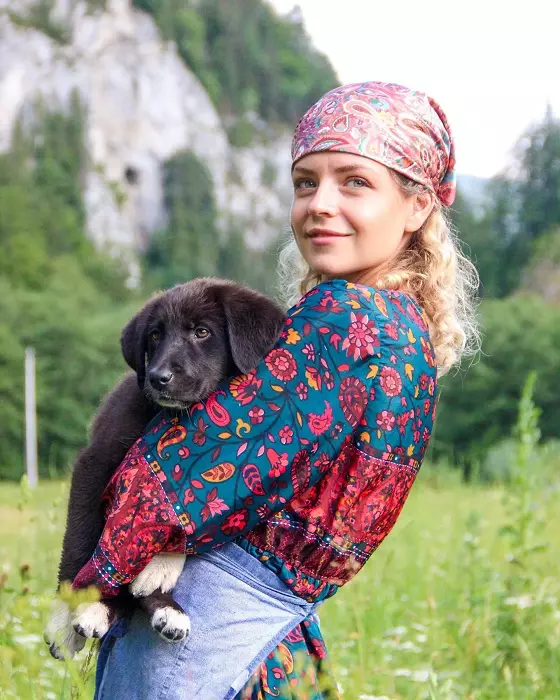 Victoria Răileanu, prima imagine cu iubitul ei, la doi ani după divorțul de fostul partener. Cu cine se iubește actrița