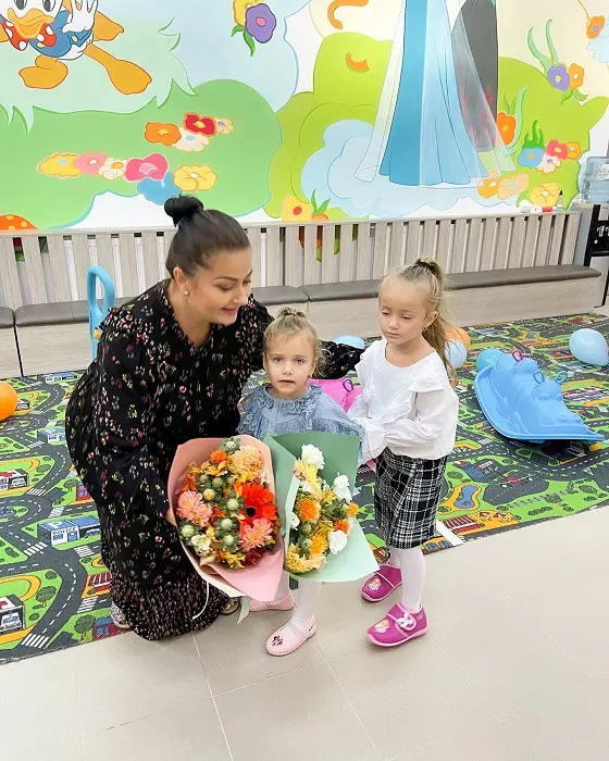 Gabriela Cristea și Tavi Clonda și-au mutat fetițele de la grădinița privată la cea de stat. "Au fost niște discuții acolo"