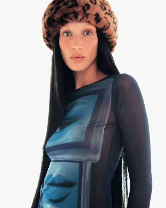 Bella Hadid 3