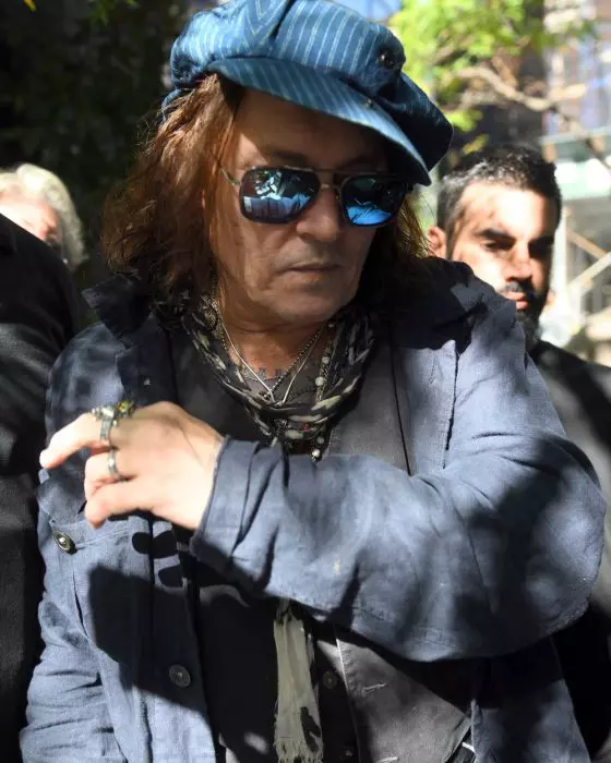 Depp look nou