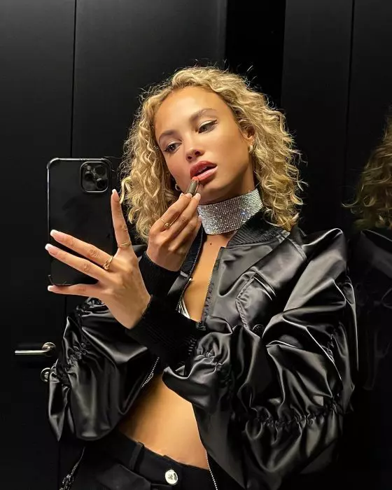 rose-bertram-3