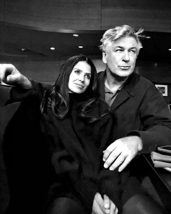 Alec Baldwin, acuzat de omor involuntar după uciderea regizoarei Halyna Hutchins. Ce pedeapsă riscă