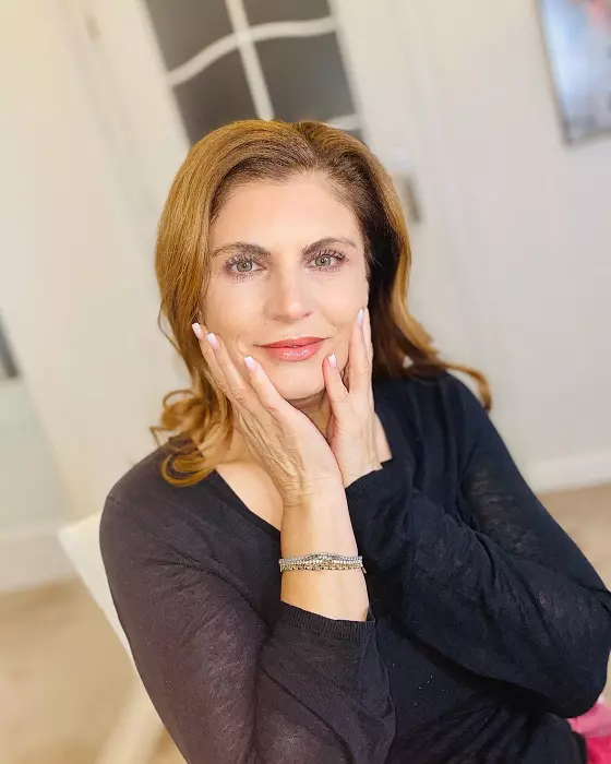 Mariana Ionescu Căpitănescu a pierdut o sarcină în timp ce se afla pe scenă, iar medicii nu i-au dat șanse nici la următoarea naștere. "Mi-a spus să sacrific fătul pentru a mă salva pe mine"