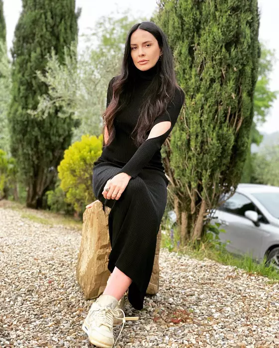 adelina chivu33