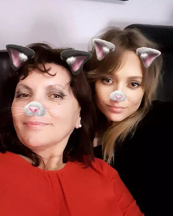 gina 77