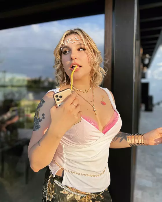 teodora buciu 54