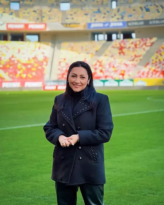 Andra pe stadionul de fotbal