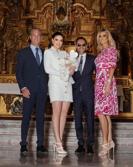 Nadia Ferreira si Marc Anthony - botezul baiatului
