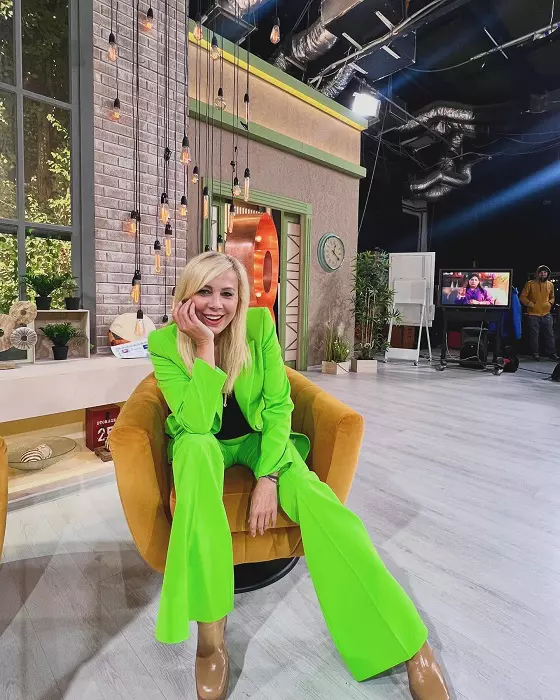 Dana Săvuică 4