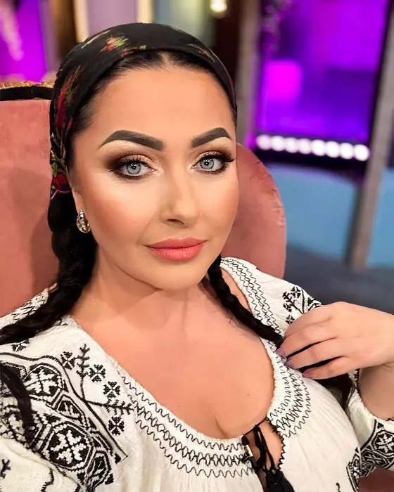 Gabriela Cristea 43