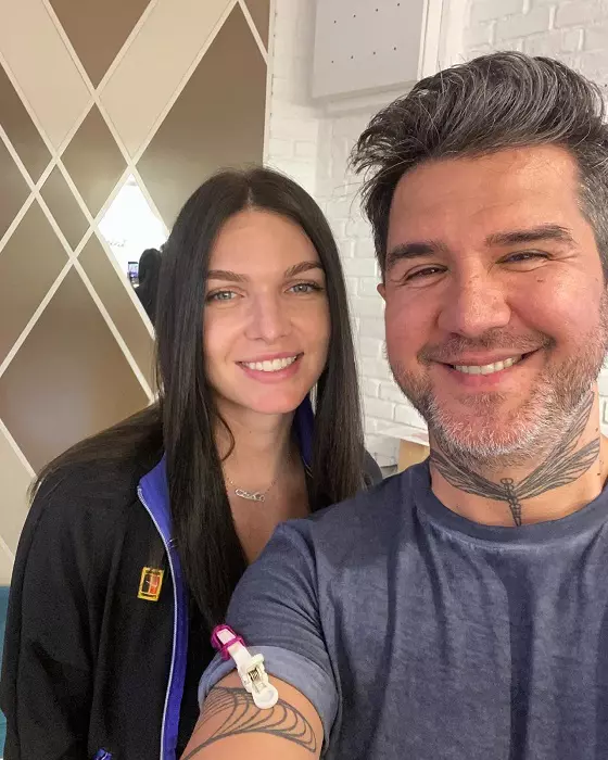 Simona Halep și hairstylistul ei
