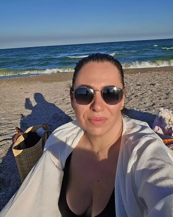 oana roman 54