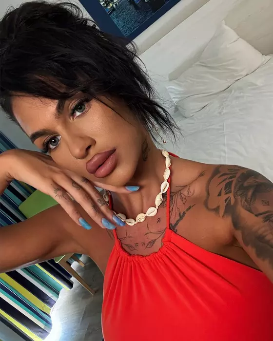 larisa lala 98