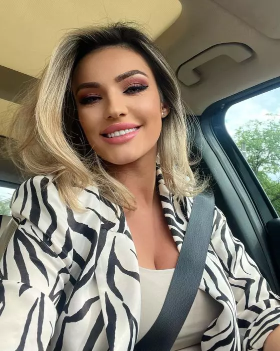 diana enache 4