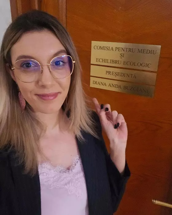diana buzoianu 6