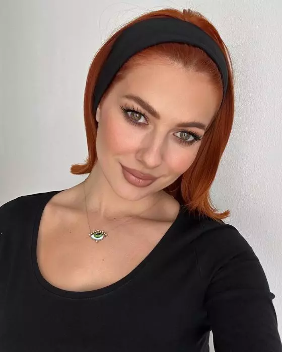 lidia buble cu bentita neagra