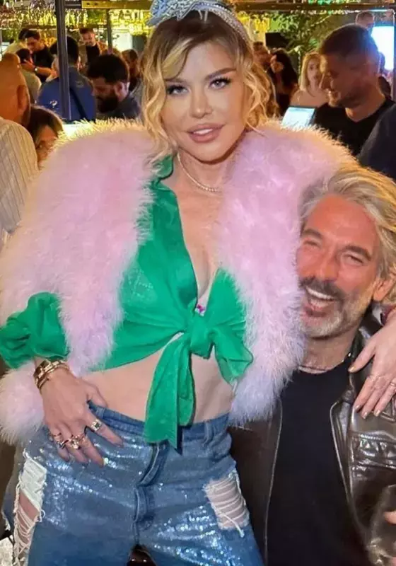 loredana-groza-zi-de-nastere-3-895x1024-1