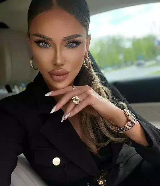 bianca-dragusanu-2-8