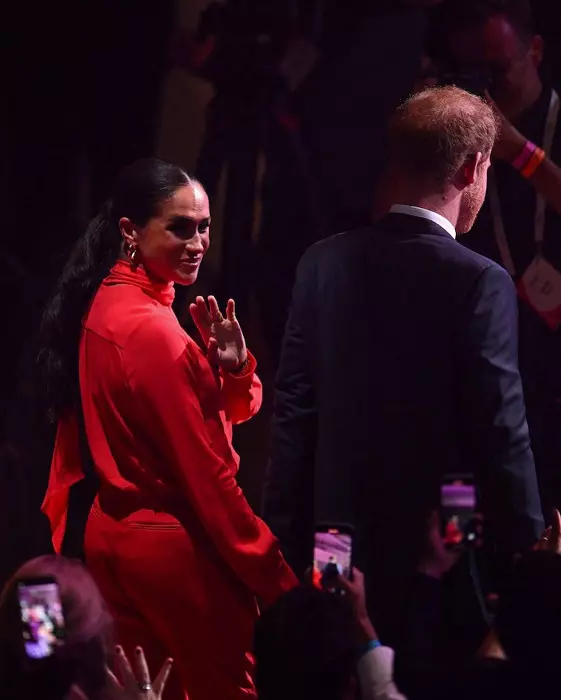 Prințul Harry, dezvăluiri dureroase despre avortul lui Meghan Markle. "Am pus micuțul pachet, ușor, în pământ"