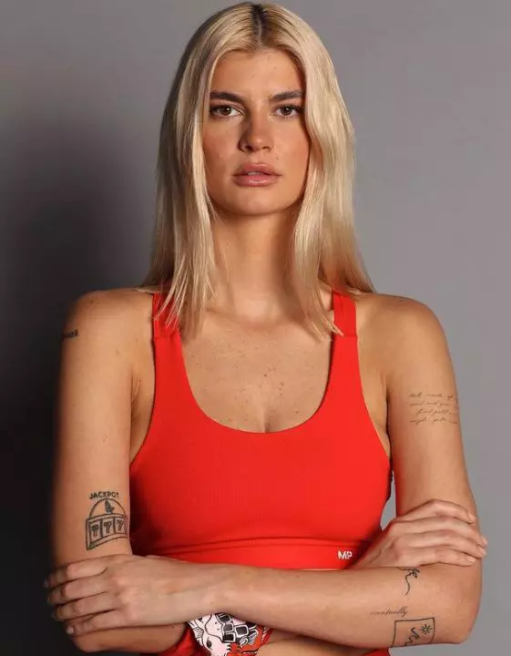 andreea-tonciu-atac-laura-giurcanu-11