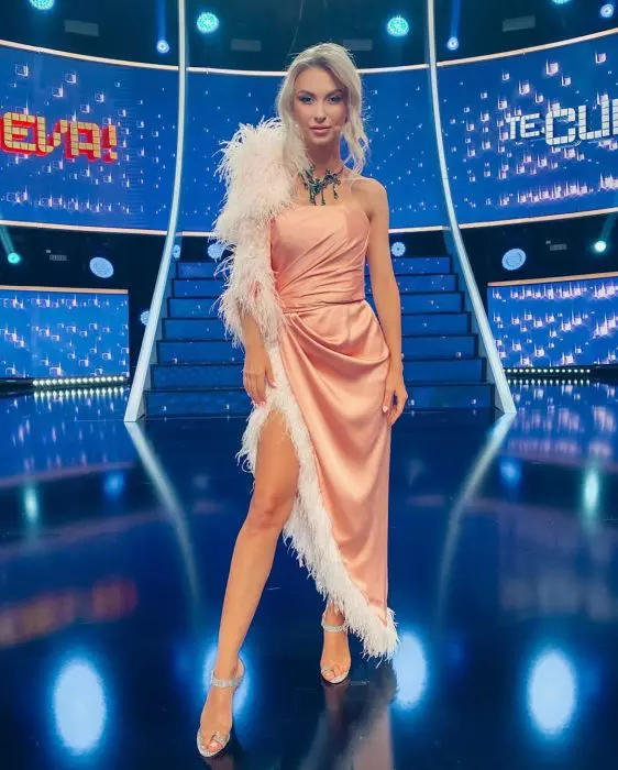 andreea b 4