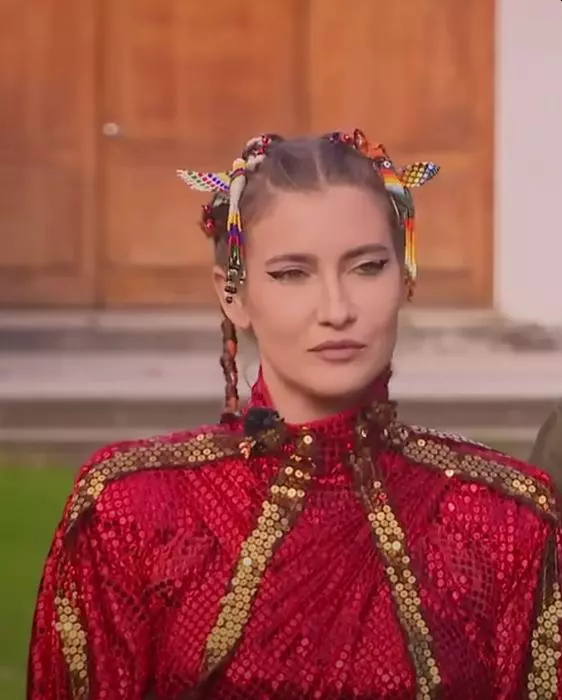 iulia-albu-4