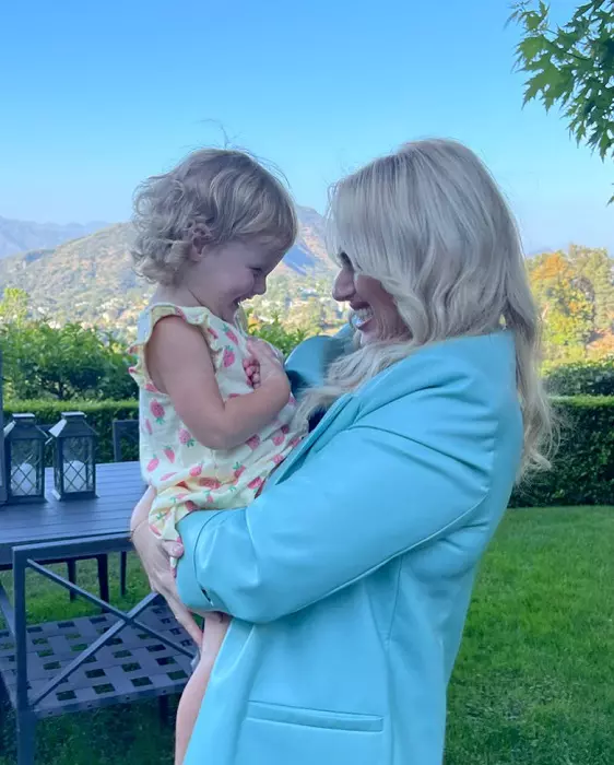 rebel wilson 5