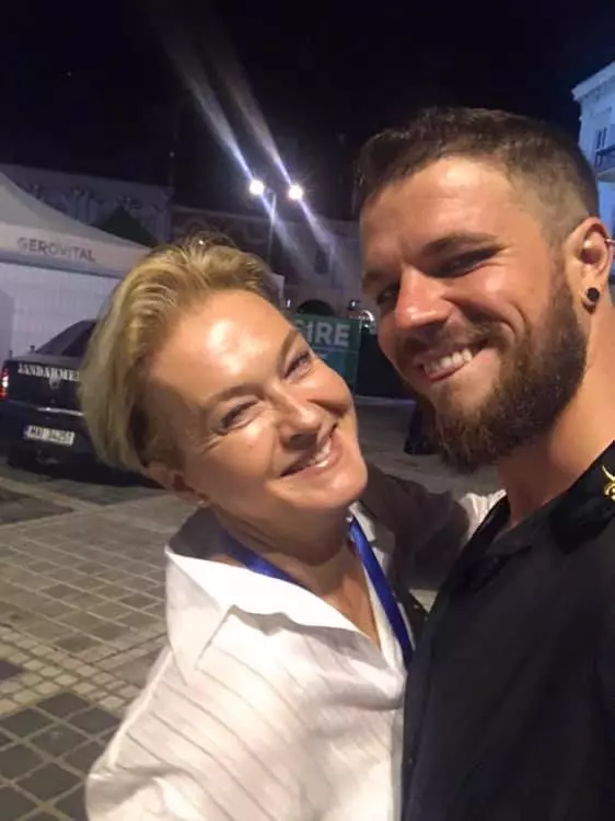 69077703_2349343261849578_6542898344878931968_n