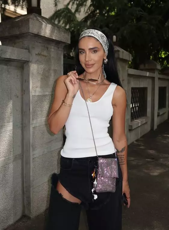 adelina pestritu 12