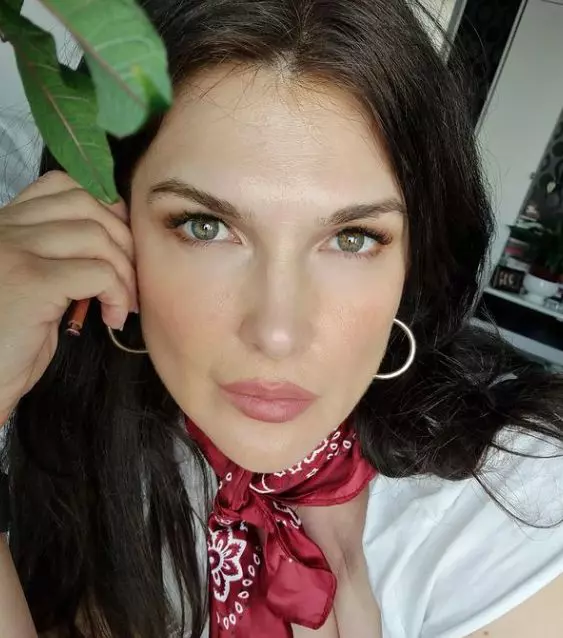 monica barladeanu 7